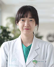 LEE HA NA